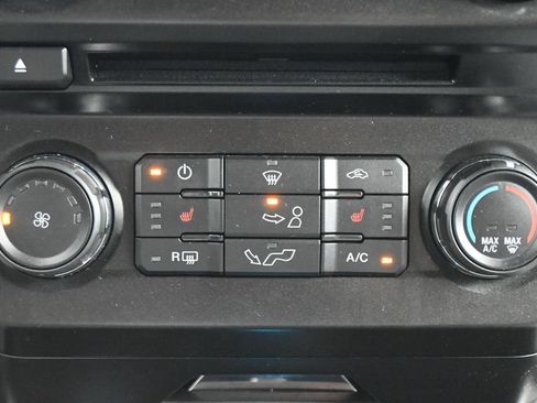 Used 2018 Ford F150 XLT w/ Equipment Group 302A Luxury AWD/4WD image 20