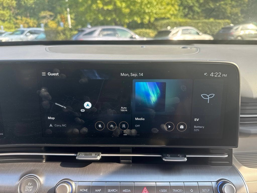 Used 2024 Hyundai Kona SEL FWD image 16