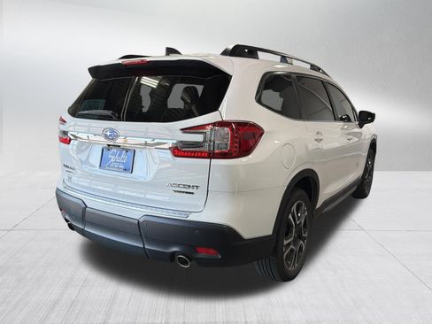 Used 2024 Subaru Ascent Limited AWD/4WD image 7