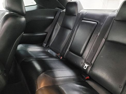 Used 2016 Dodge Challenger SXT Plus RWD image 18