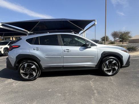 Used 2025 Subaru Crosstrek 2.5i Limited w/ Crosstrek Mirror Package image 9