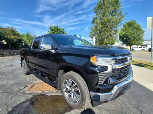 Used 2024 Chevrolet Silverado 1500 LT w/ Protection Package AWD/4WD image 7