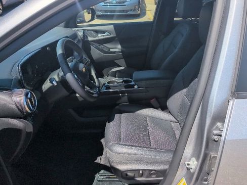 Used 2025 Chevrolet Equinox LT w/ Convenience Package II AWD/4WD image 14