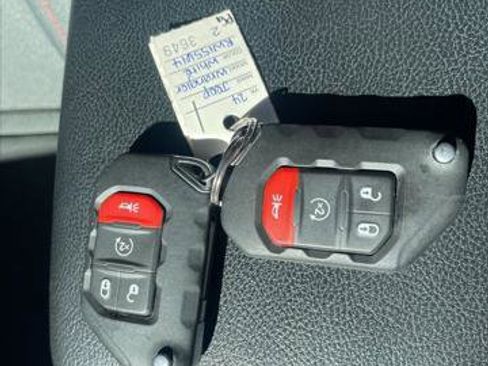 Certified 2024 Jeep Wrangler Unlimited Rubicon w/ Technology Group AWD/4WD image 16
