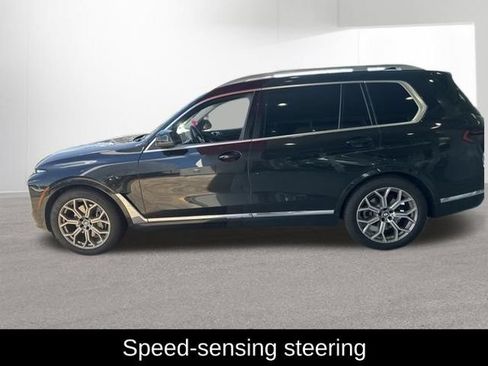 Used 2025 BMW X7 xDrive40i AWD/4WD image 14