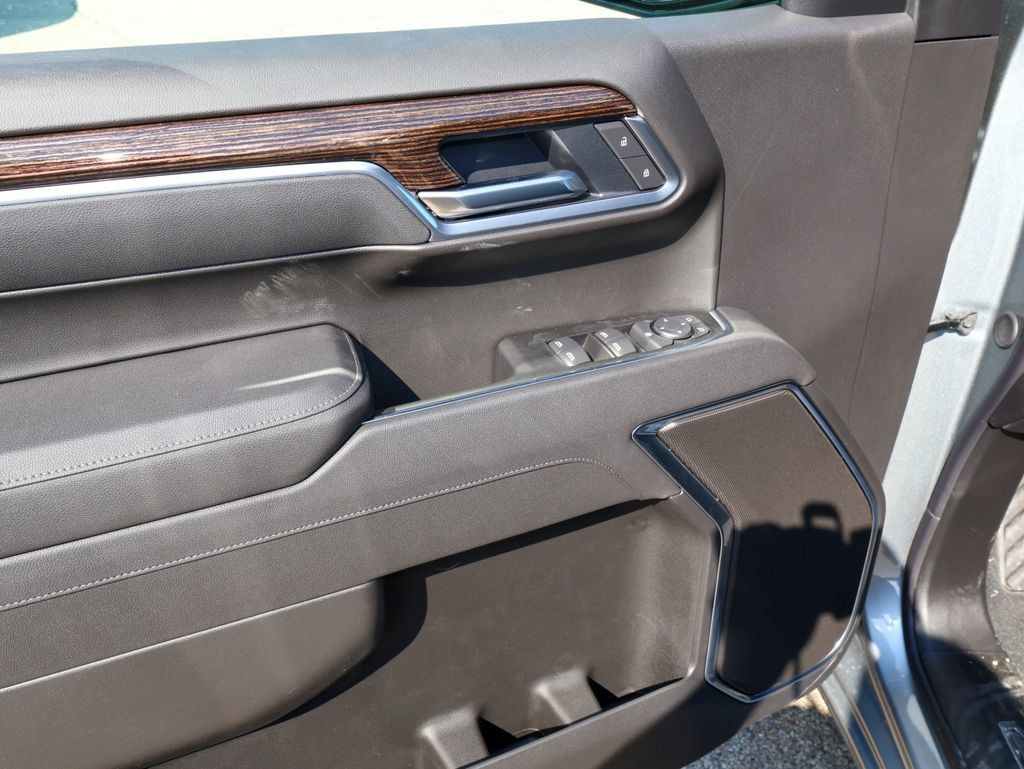 New 2026 GMC Sierra 1500 Elevation AWD/4WD image 8