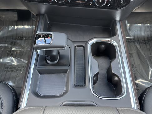 New 2026 GMC Sierra 1500 SLT AWD/4WD image 36