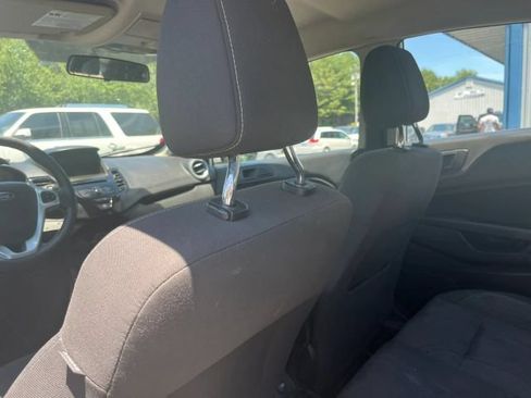 Used 2019 Ford Fiesta SE w/ Equipment Group 201A FWD image 18