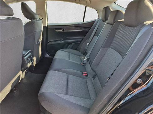 Used 2025 Toyota Camry LE FWD image 18