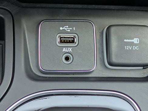Certified 2020 Jeep Cherokee Limited FWD image 24