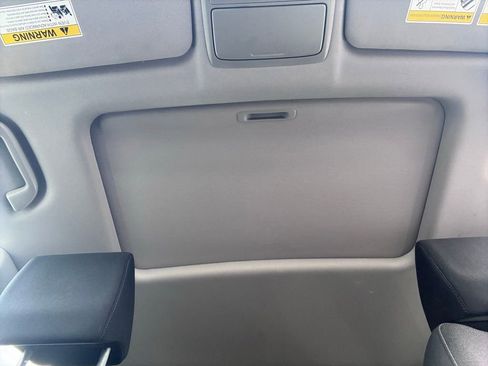 Used 2018 Honda CR-V EX image 38