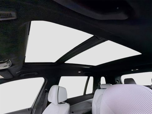 New 2026 BMW X7 xDrive40i w/ Executive Package image 15