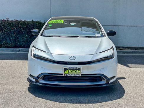Used 2024 Toyota Prius Limited w/ Limited Premium Package FWD image 2
