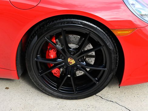 Used 2018 Porsche 911 Carrera S RWD image 12