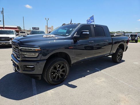 Used 2025 RAM 2500 Laramie w/ Night Edition AWD/4WD image 2