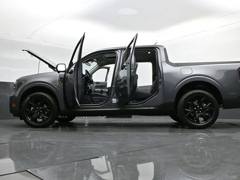 New 2026 Ford Maverick Lariat w/ Black Appearance Package image 42