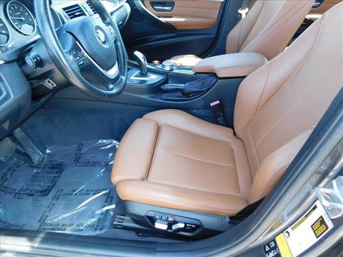 Used 2017 BMW 330i xDrive Sedan AWD/4WD image 23