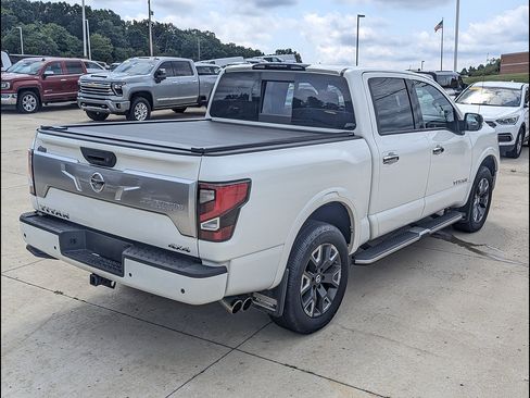 Used 2021 Nissan Titan Platinum Reserve w/ Moonroof Package AWD/4WD image 7