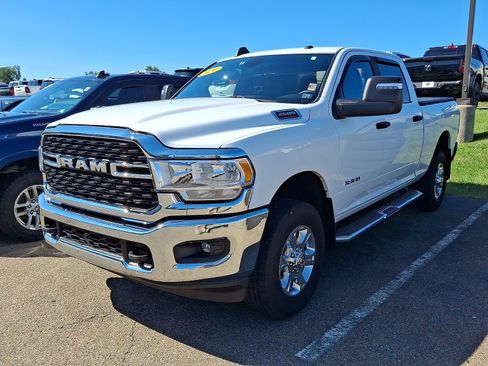 Used 2024 RAM 2500 Big Horn w/ Bed Utility Group AWD/4WD image 2