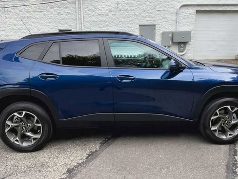 Used 2024 Chevrolet Trax LT image 9