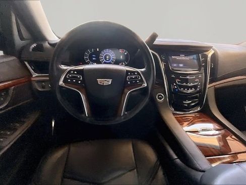 Used 2016 Cadillac Escalade 2WD image 8
