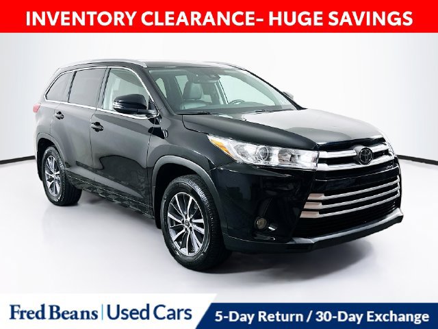 Used 2017 Toyota Highlander XLE AWD/4WD image 1
