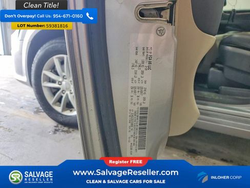 Used 2020 Dodge Grand Caravan SXT FWD image 17