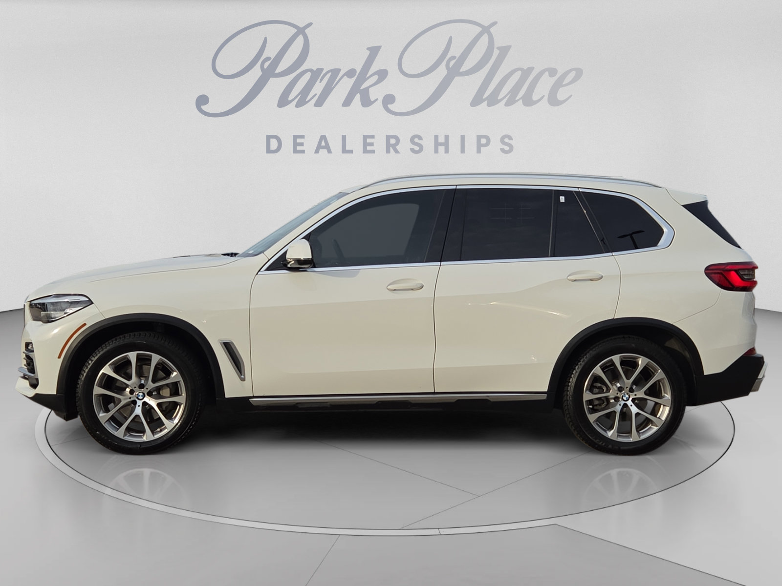 Used 2020 BMW X5 xDrive40i w/ Premium Package AWD/4WD image 2