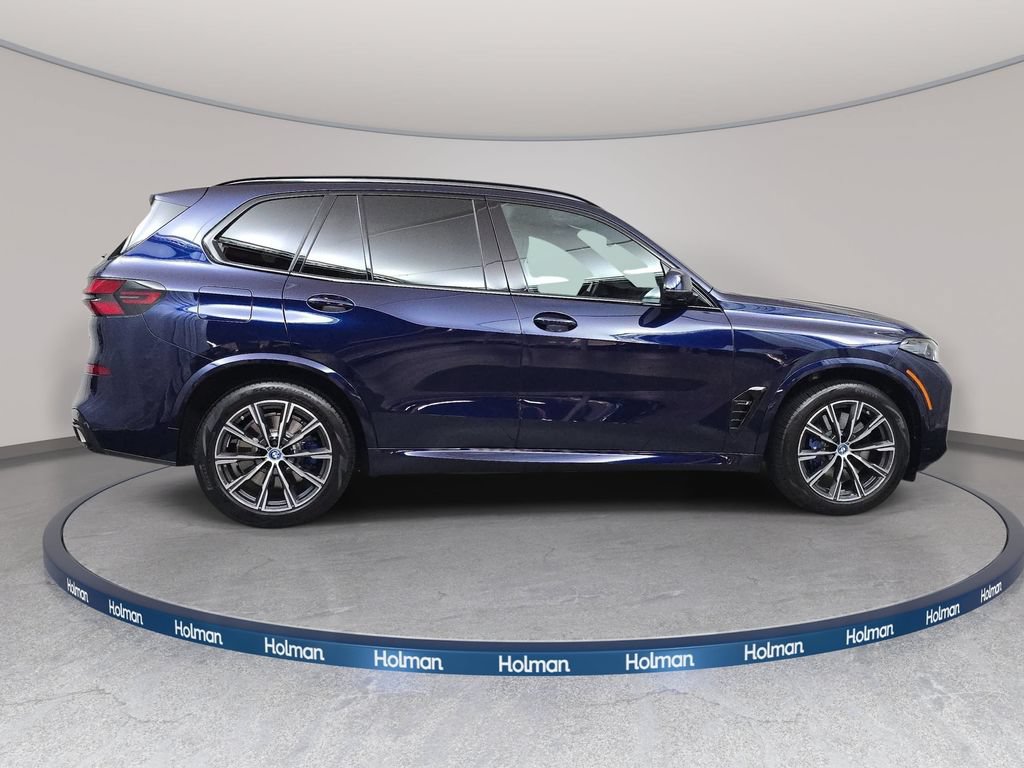 Used 2024 BMW X5 xDrive50e w/ M Sport Package AWD/4WD image 5