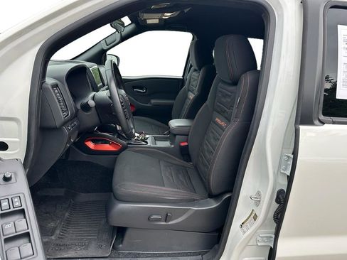 Used 2024 Nissan Frontier PRO-4X w/ Off-Road Protection Package AWD/4WD image 8