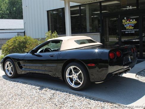 Used 2002 Chevrolet Corvette Convertible w/ Preferred Equipment Group2 image 6