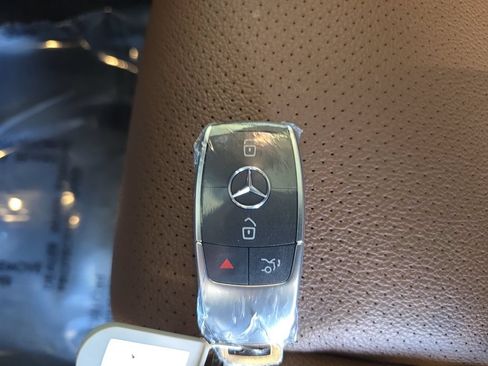 Certified 2024 Mercedes-Benz GLE 350 4MATIC image 39