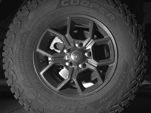 Used 2024 Jeep Wrangler Sport AWD/4WD image 22