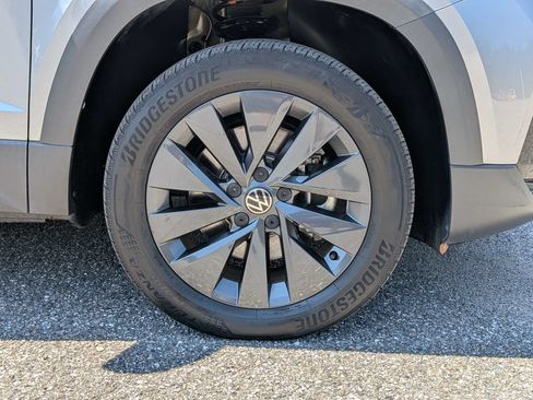 Used 2022 Volkswagen Taos S FWD image 11