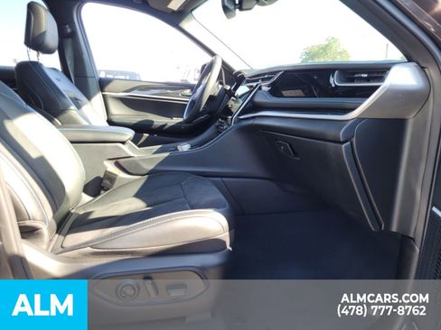 Used 2024 Jeep Grand Cherokee Trailhawk image 15