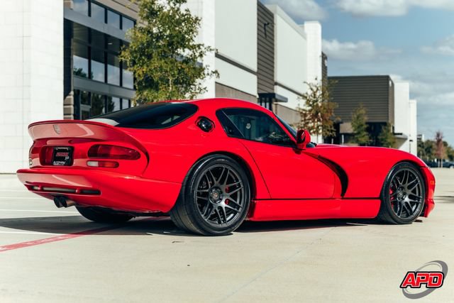 Used 1997 Dodge Viper GTS RWD image 4