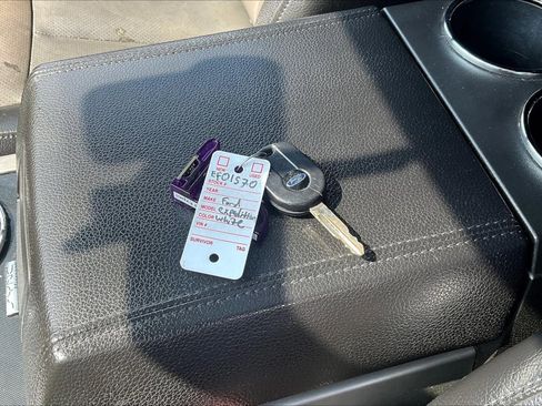 Used 2011 Ford Expedition XLT w/ 202A Rapid Spec Order Code image 11