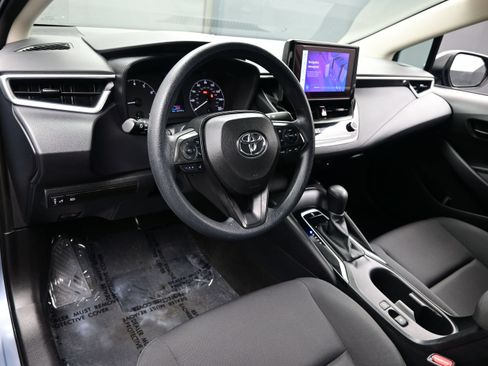Used 2024 Toyota Corolla LE FWD image 12