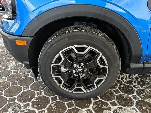 Used 2025 Ford Bronco Sport Outer Banks w/ Outer Banks Tech Package+ image 9