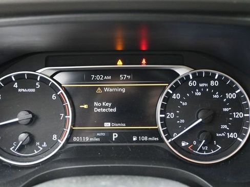 Used 2025 Nissan Rogue SV AWD/4WD image 13