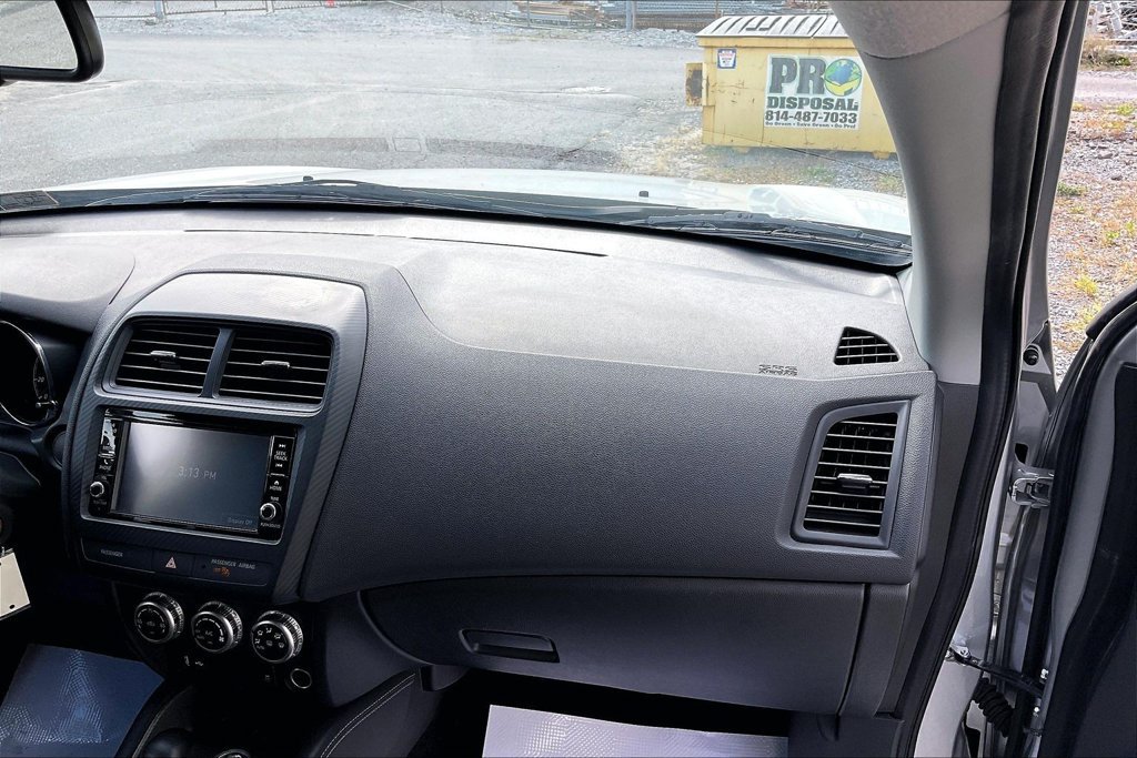 Used 2025 Mitsubishi Outlander Sport ES AWD/4WD image 15