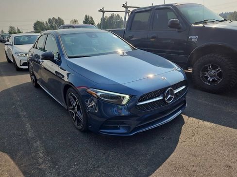 Used 2022 Mercedes-Benz A 220 image 2