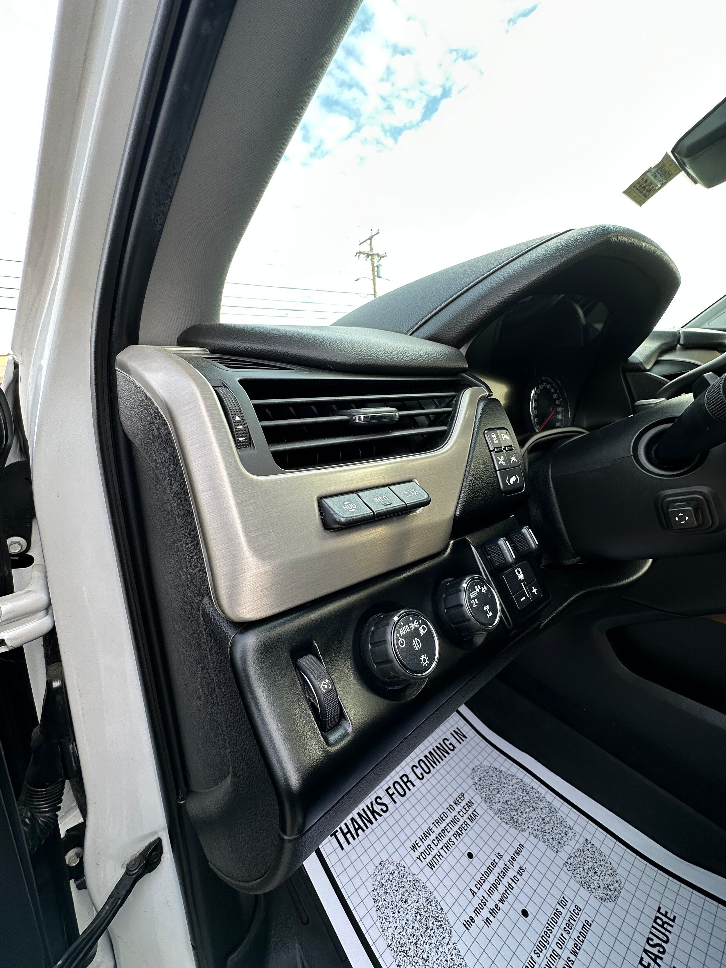 Used 2019 GMC Yukon Denali w/ Denali Ultimate Package AWD/4WD image 11