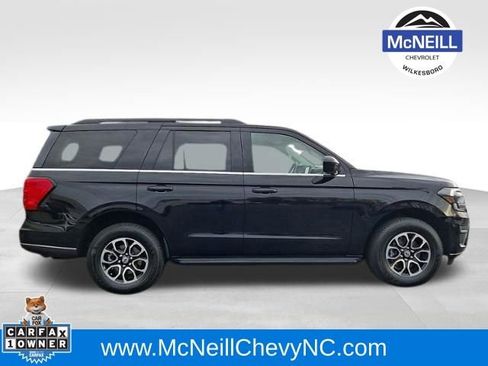 Used 2024 Ford Expedition XLT image 7