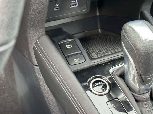 Used 2023 Nissan Kicks SR w/ SR Premium Package image 27