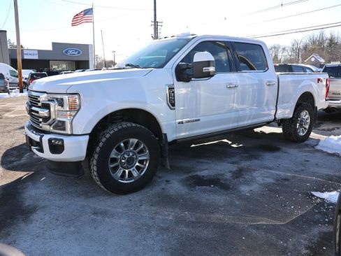Used 2022 Ford F350 Limited image 7