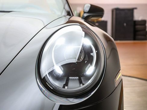 Used 2026 Porsche 911 Carrera image 11