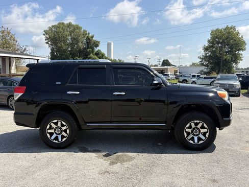 Used 2012 Toyota 4Runner SR5 w/ Convenience Pkg AWD/4WD image 2