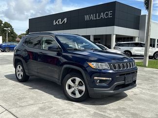 Used 2018 Jeep Compass Latitude w/ Cold Weather Group video 1