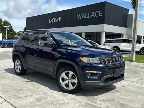 Used 2018 Jeep Compass Latitude w/ Cold Weather Group image 1